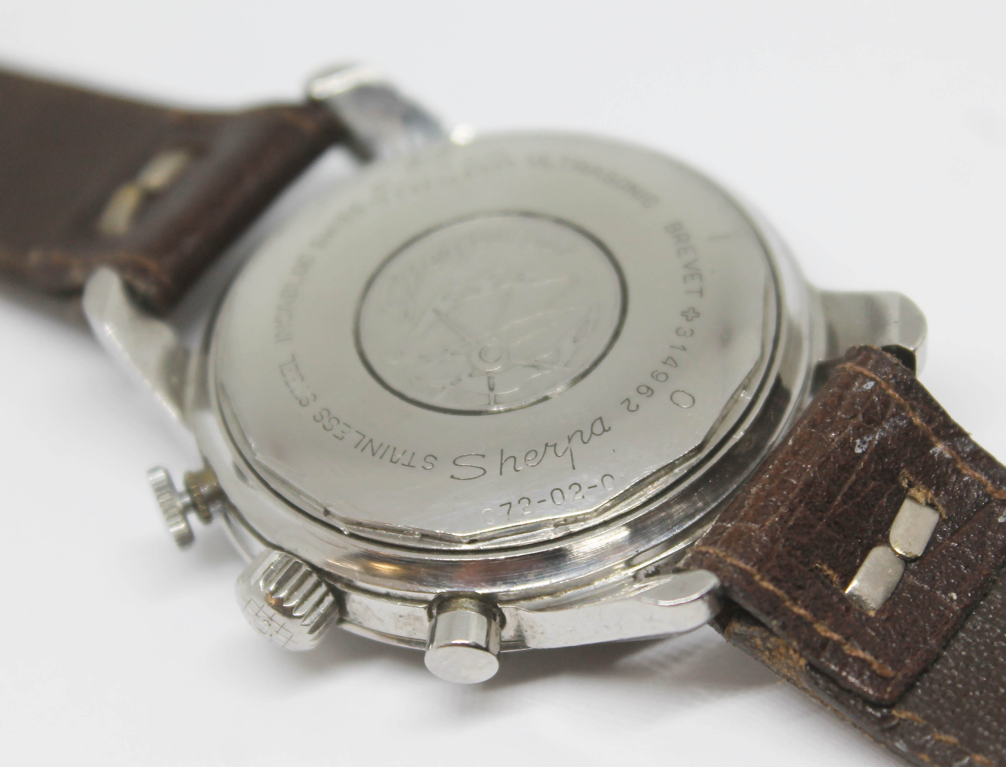 A vintage stainless steel Enicar Sherpa Graph 300 'Jim Clark' chronograph wristwatch reference 072- - Bild 6 aus 14