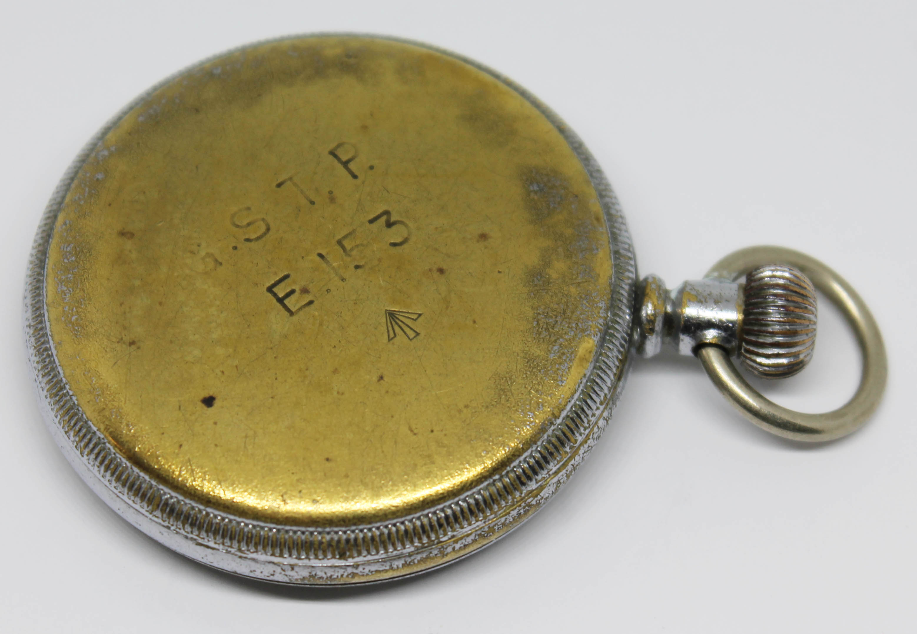 A Waltham military general service time piece pocket watch having Roman numerals on a white dial, - Bild 3 aus 5