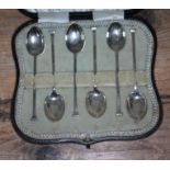 A cased set of hallmarked silver teaspoons.