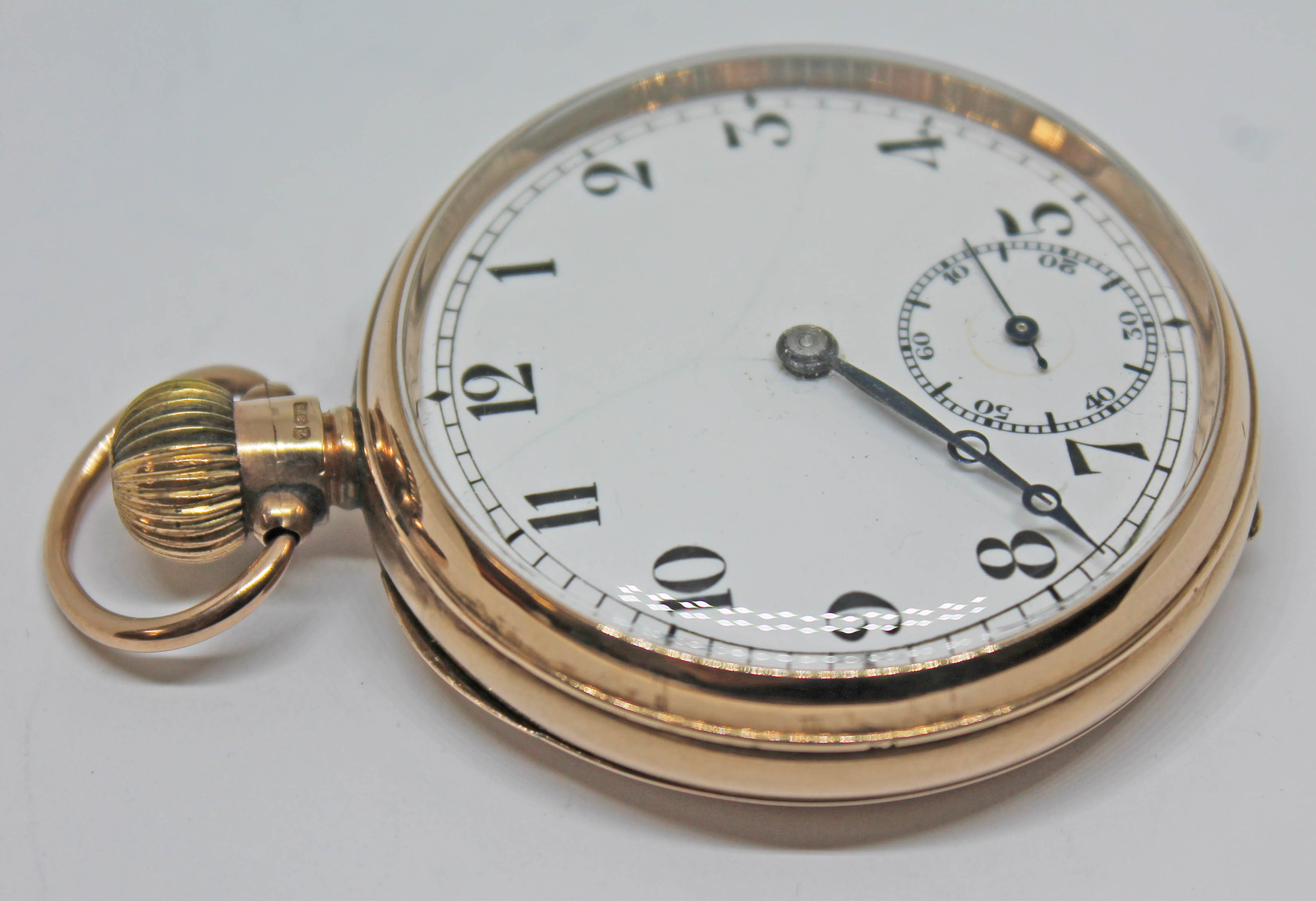 A hallmarked 9ct gold Record pocket watch, with unsigned white enamel dial, Arabic numerals, breguet - Bild 2 aus 5