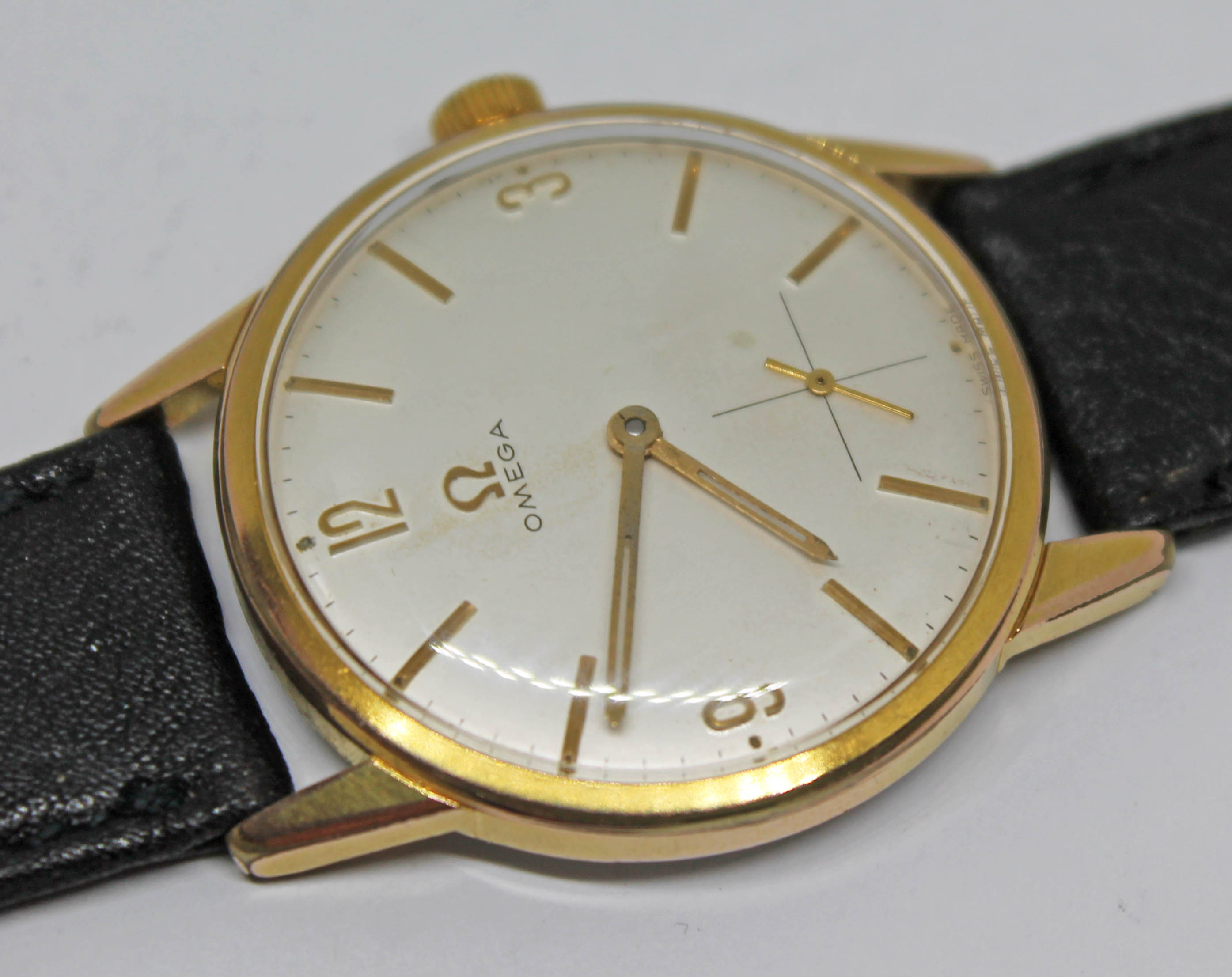 A vintage 1962 gold plated Omega wristwatch ref. 121001-62, with champagne signed dial, gold tone - Bild 5 aus 6