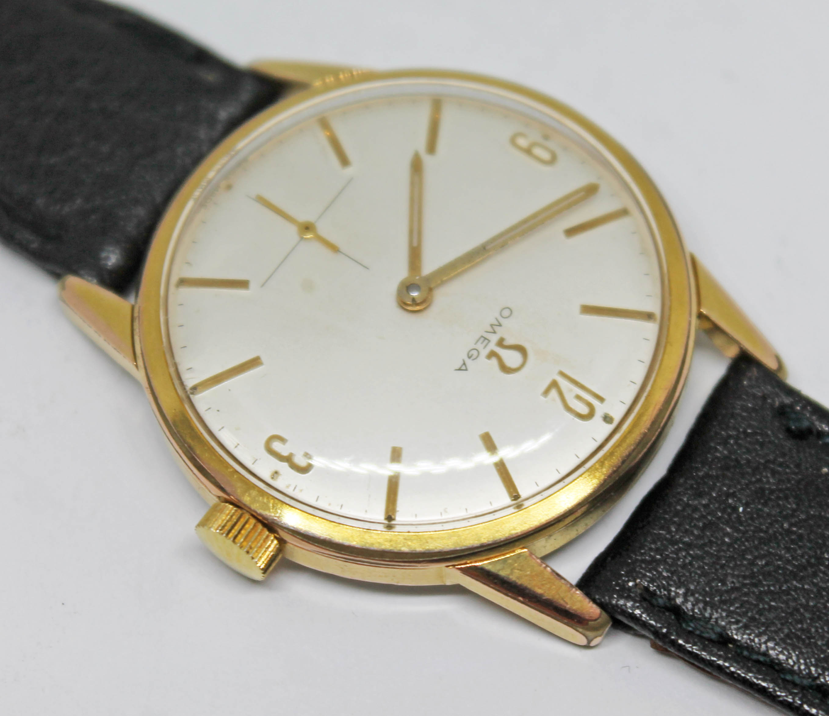 A vintage 1962 gold plated Omega wristwatch ref. 121001-62, with champagne signed dial, gold tone - Bild 6 aus 6