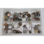 A mixed lot of coins.