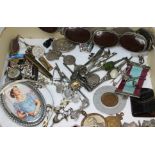 A tray of hallmarked silver and other costume jewellery.