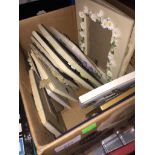 A box of picture frames. Catalogue only, live bidding available via our webiste. If you require P&