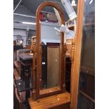 A pine cheval mirror Catalogue only, live bidding available via our webiste. If you require P&P