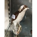 Beswick Beneagles Osprey with Peter Thomson whisky - full and sealed, Catalogue only, live bidding