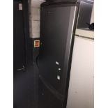 A Hotpoint fridge freezer Catalogue only, live bidding available via our webiste. If you require P&P