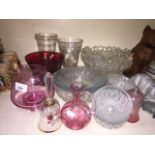 Various glassware Catalogue only, live bidding available via our webiste. If you require P&P