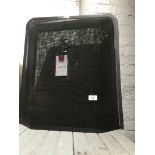 A quantity of fire screens - 7 Catalogue only, live bidding available via our webiste. If you
