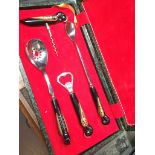 Boxed wine serving set Catalogue only, live bidding available via our webiste. If you require P&P