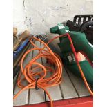 An electric Black & Decker 420W hedge trimmer. Catalogue only, live bidding available via our