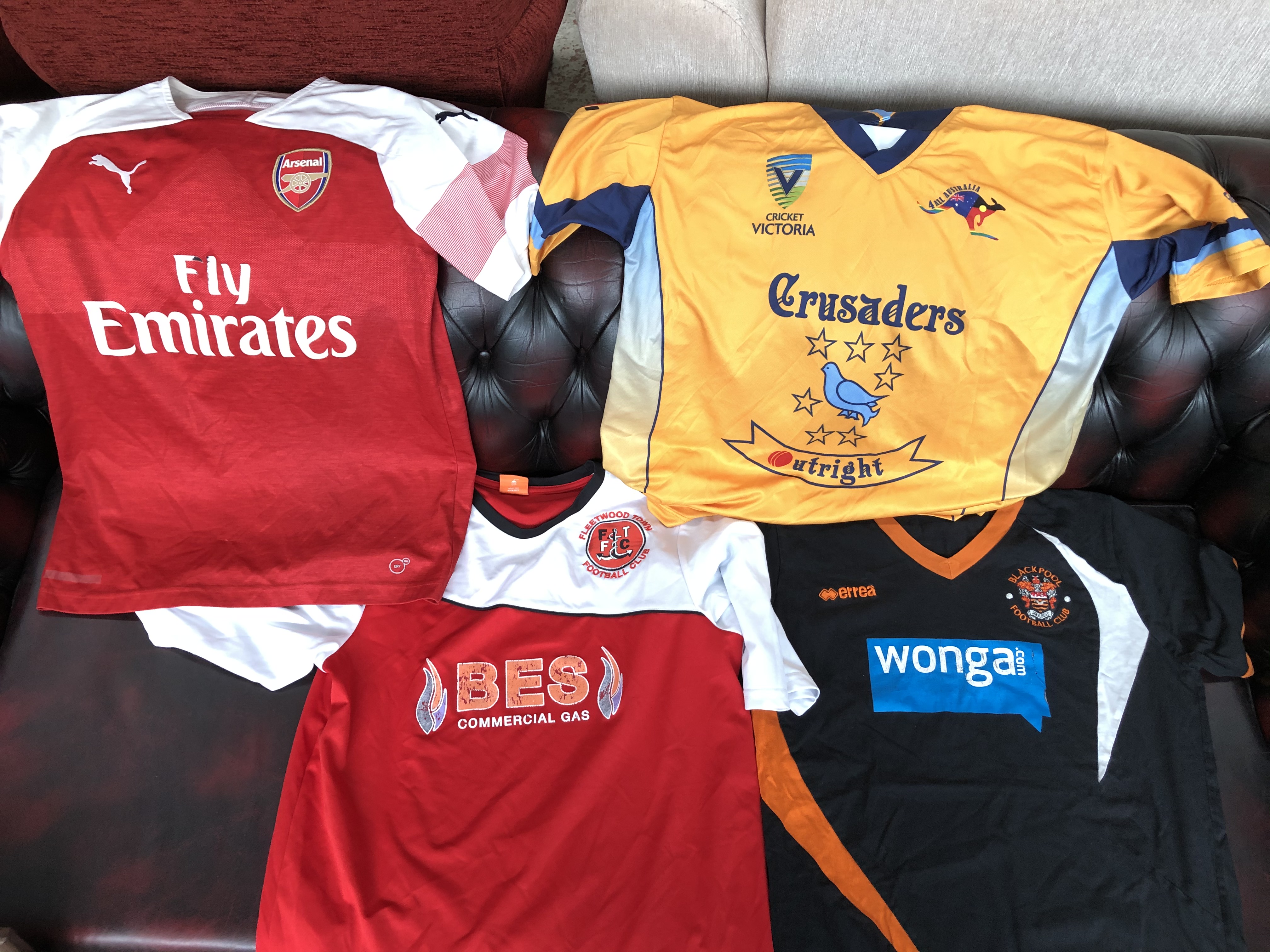 Collection of vintage football tops to include Liverpool, Man United, Arsenal, Barcelona, etc. - Bild 3 aus 3