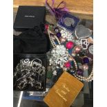 Bag of costume jewellery Catalogue only, live bidding available via our webiste. If you require P&