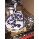 A Losol ware dressing table set Catalogue only, live bidding available via our webiste. If you