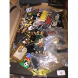 A box of vintage/modern toys/figures Catalogue only, live bidding available via our webiste. If