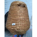 A wicker basket with lid and handles. Catalogue only, live bidding available via our webiste. If you
