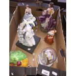 A box of figurines including Coalport, Franklin Mint, and Lladro (As found) Catalogue only, live
