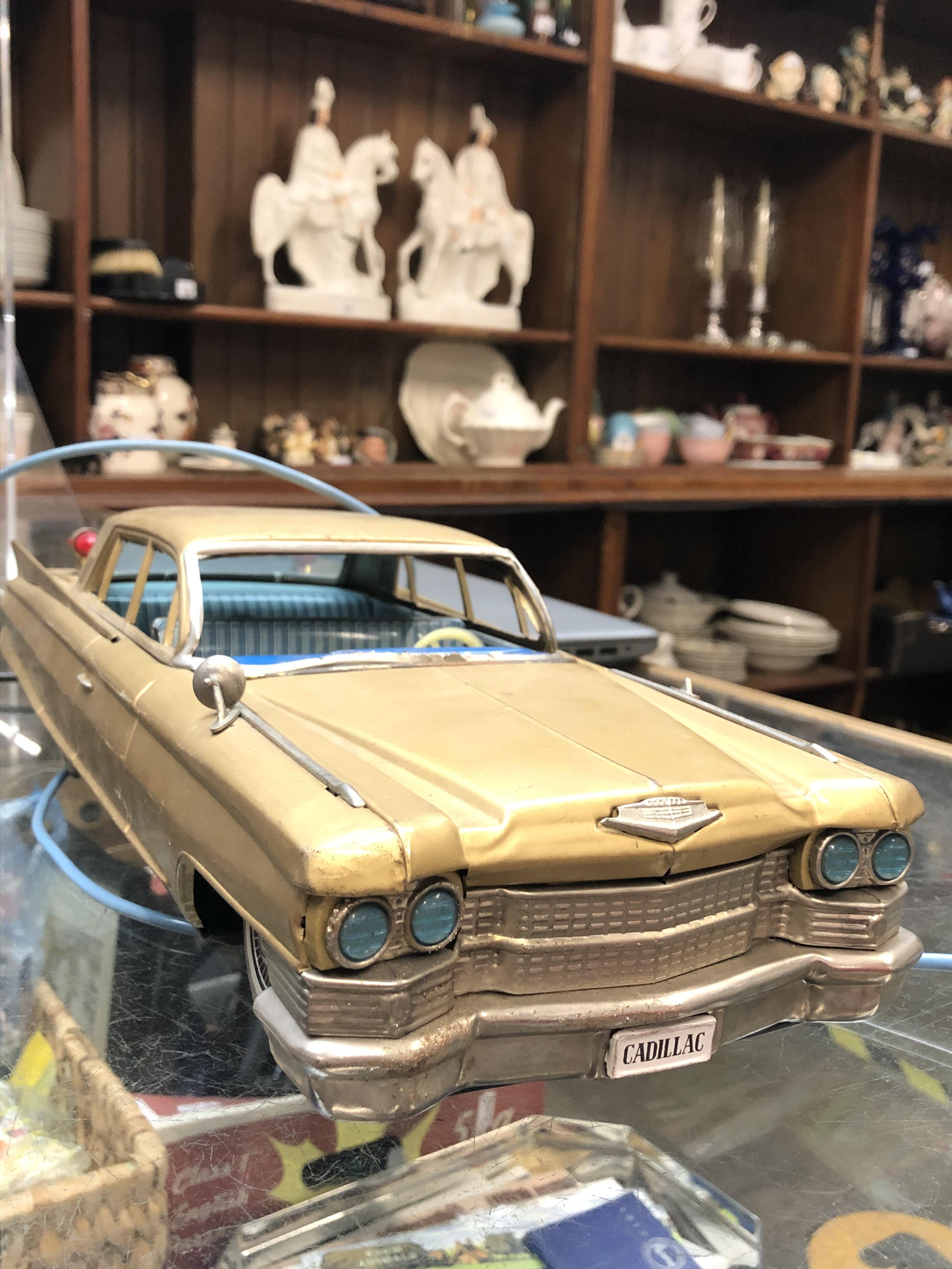 A vintage Bandai tin plate Cadillac with remote Catalogue only, live bidding available via our - Image 9 of 13