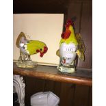 Two coloured glass hens Catalogue only, live bidding available via our website, if you require P&P