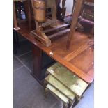 An oak drop leaf table Please note, lots 1-1000 are not available for live bidding on the-saleroom.