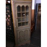 A hand painted and decorated corner cabinet Please note, lots 1-1000 are not available for live