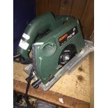 A Bosch PKS 46 circular saw. Please note, lots 1-1000 are not available for live bidding on the-