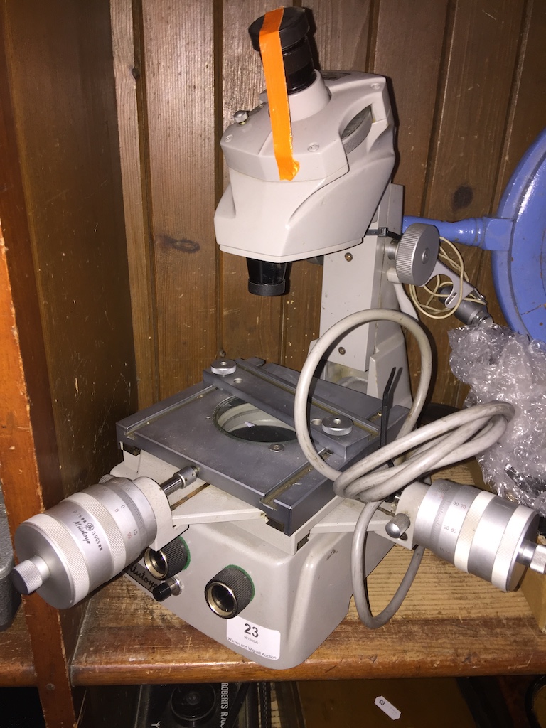 Mitutoyo toolmaker microscope. Please note, lots 1-1000 are not available for live bidding on the-