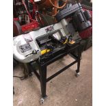 A Sealey metal cutting bandsaw, model SM65.V2 Please note, lots 1-1000 are not available for live