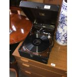 A HMV portable gramaphone with no.5B sound box. - speed not controllable, minor fault. Please