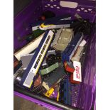 A crate of model railway items Please note, lots 1-1000 are not available for live bidding on the-