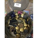 Circular tin of buttons Please note, lots 1-1000 are not available for live bidding on the-