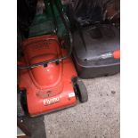 A Flymo Venturer Turbo 350 eletric lawn mower Please note, lots 1-1000 are not available for live