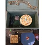 Small box with compacts etc. Please note, lots 1-1000 are not available for live bidding on the-