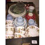 Box of pottery cups and saucers etc. Please note, lots 1-1000 are not available for live bidding