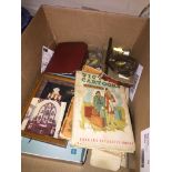 Box of bric a brac Please note, lots 1-1000 are not available for live bidding on the-saleroom.