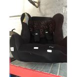 Child's car seat Please note, lots 1-1000 are not available for live bidding on the-saleroom.com,