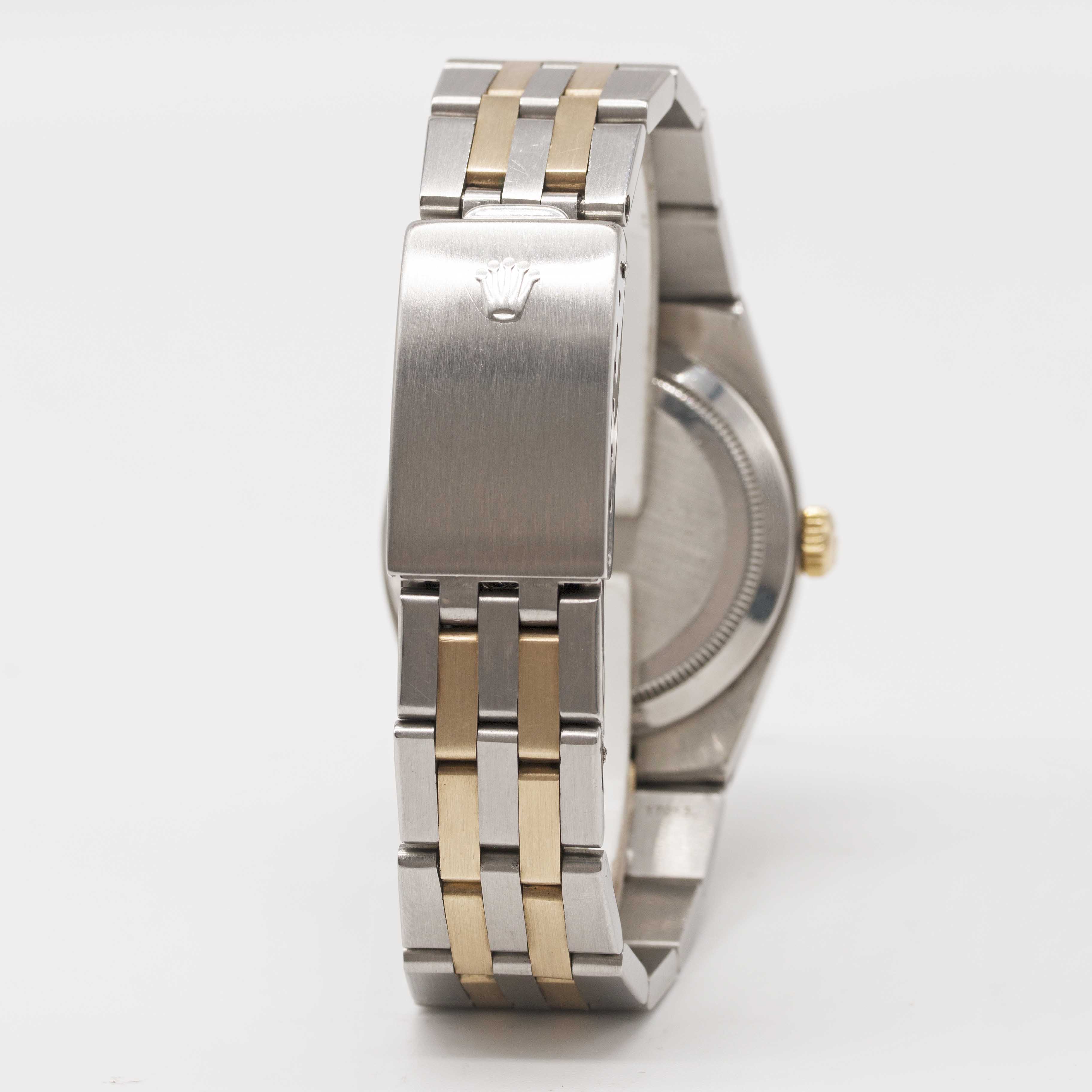 A GENTLEMAN'S STEEL & GOLD ROLEX OYSTERQUARTZ DATEJUST BRACELET WATCH CIRCA 1979, REF. 17013 WITH - Image 5 of 9