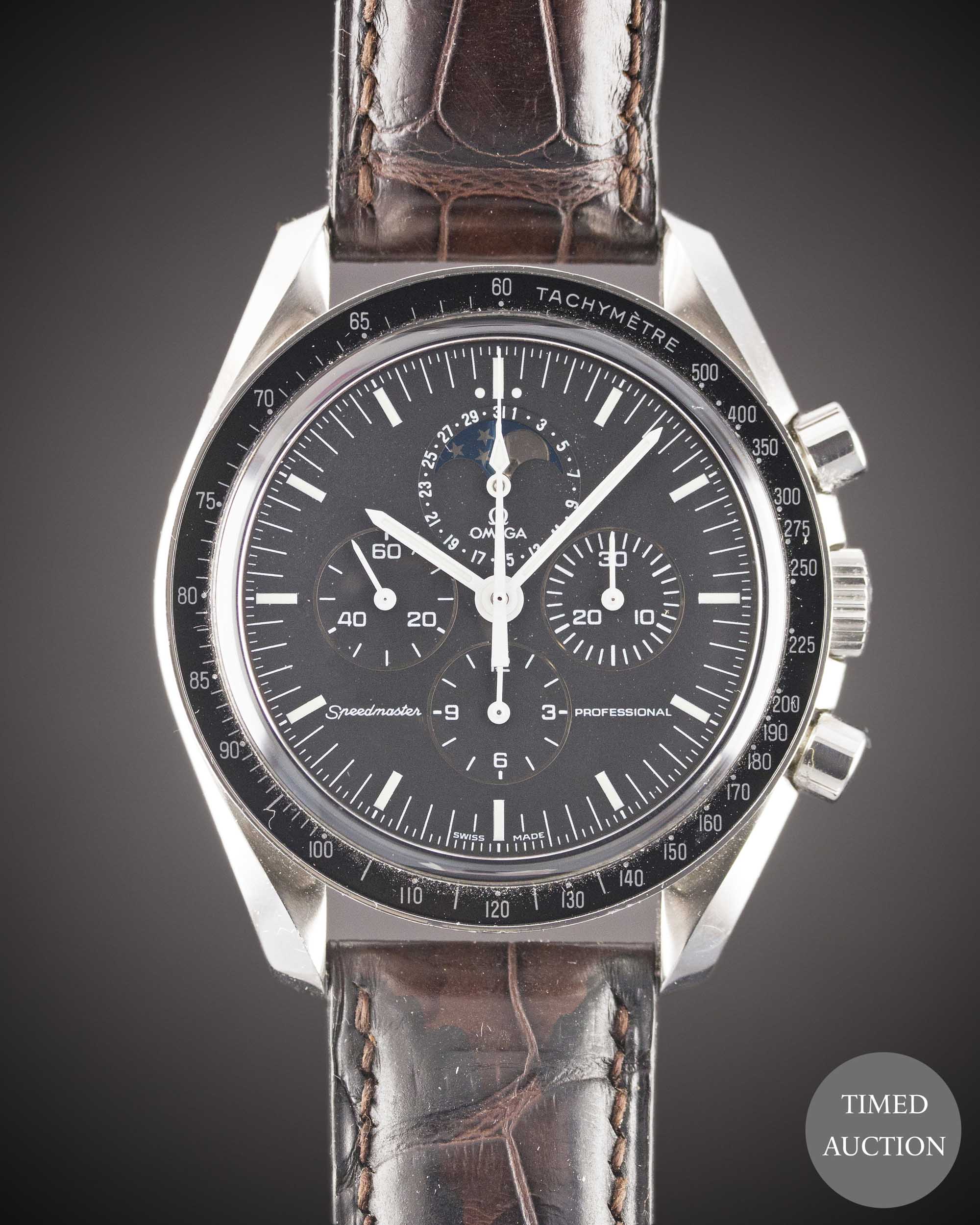 A GENTLEMAN'S STAINLESS STEEL OMEGA SPEEDMASTER PROFESSIONAL MOONPHASE CHRONOGRAPH WRIST WATCH CIRCA