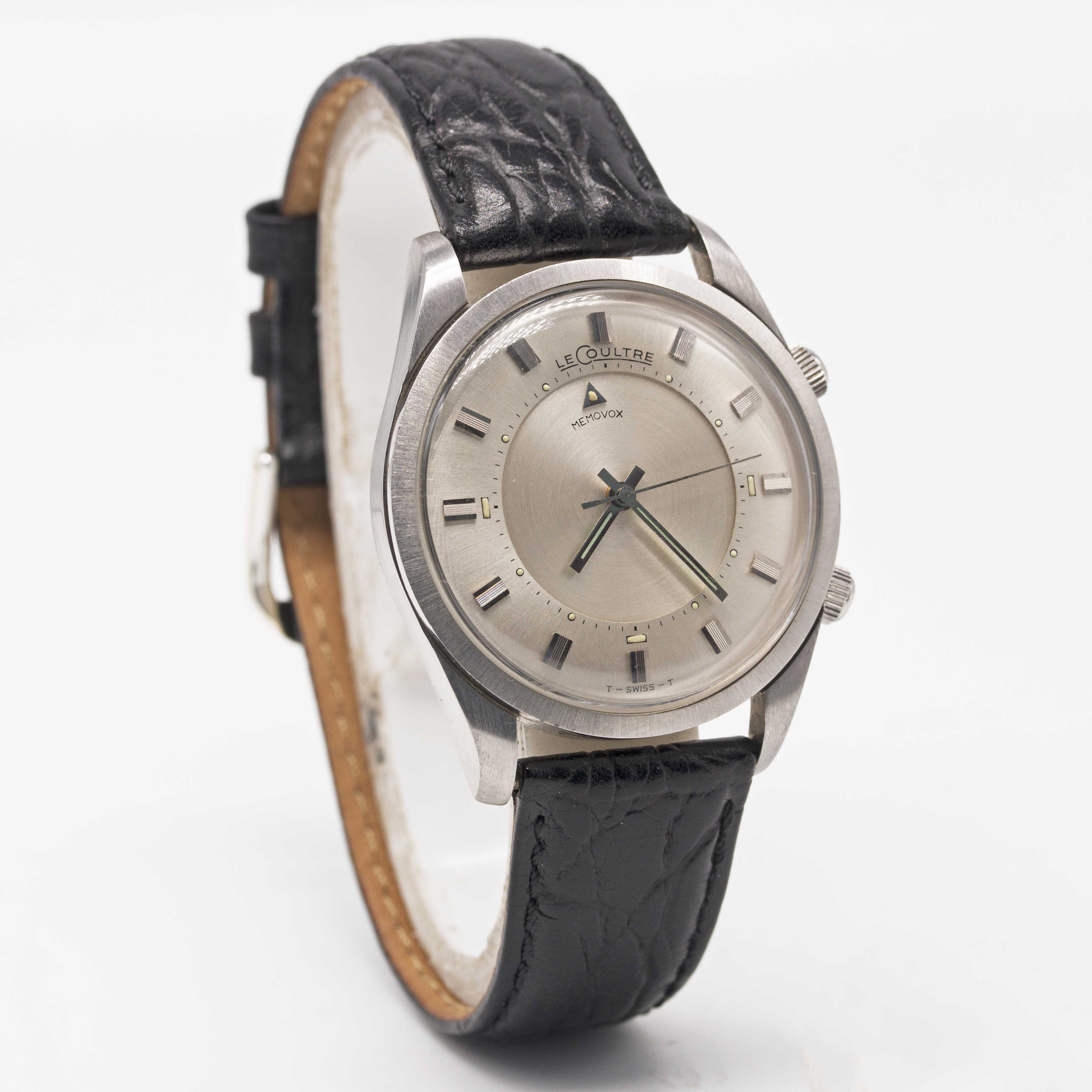 A GENTLEMAN'S STAINLESS STEEL LECOULTRE MEMOVOX ALARM WRIST WATCH CIRCA 1960s Movement: Manual wind, - Image 4 of 7