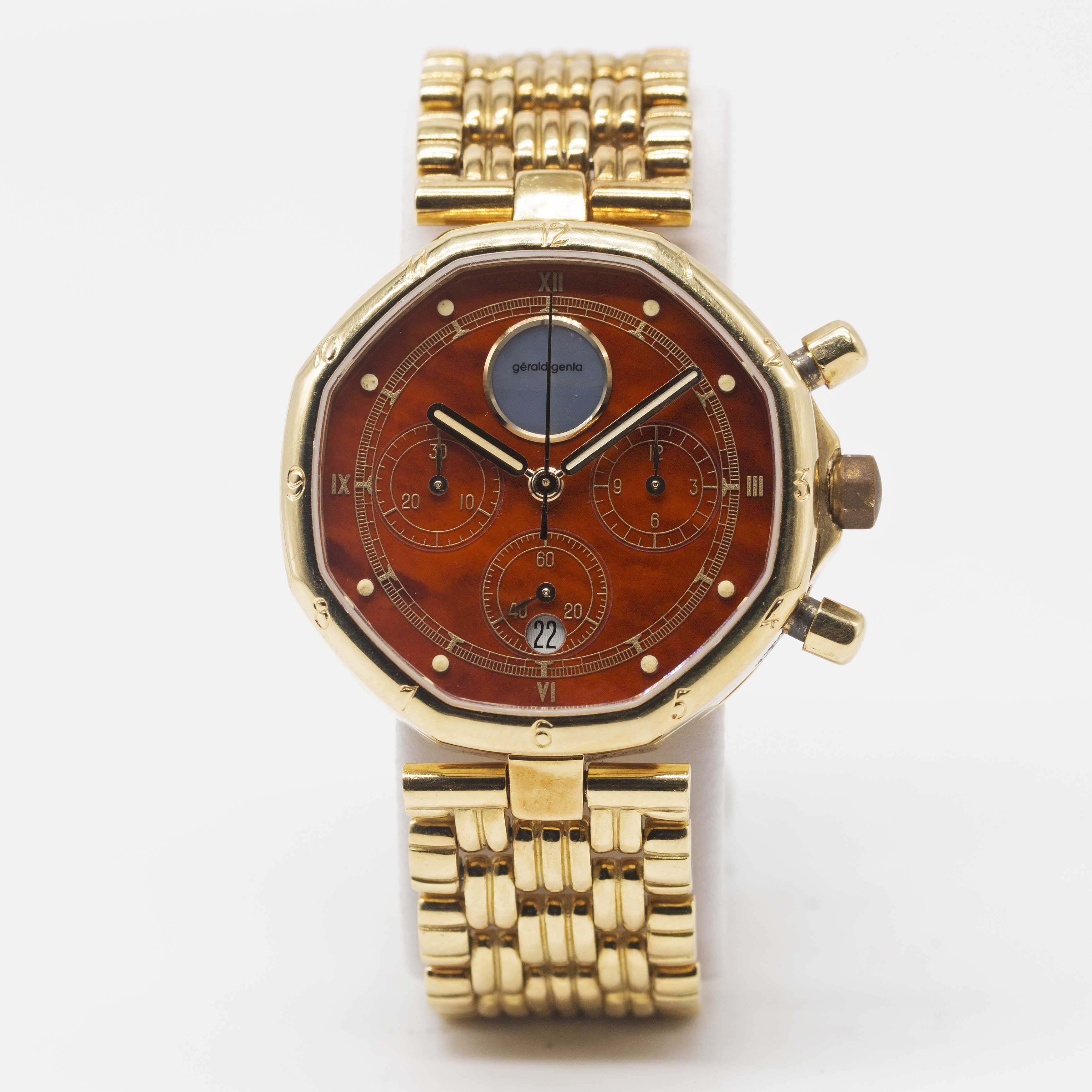 A GENTLEMAN'S 18K SOLID YELLOW GOLD GERALD GENTA CHRONOGRAPH BRACELET WATCH CIRCA 1990, REF. G - Image 2 of 6