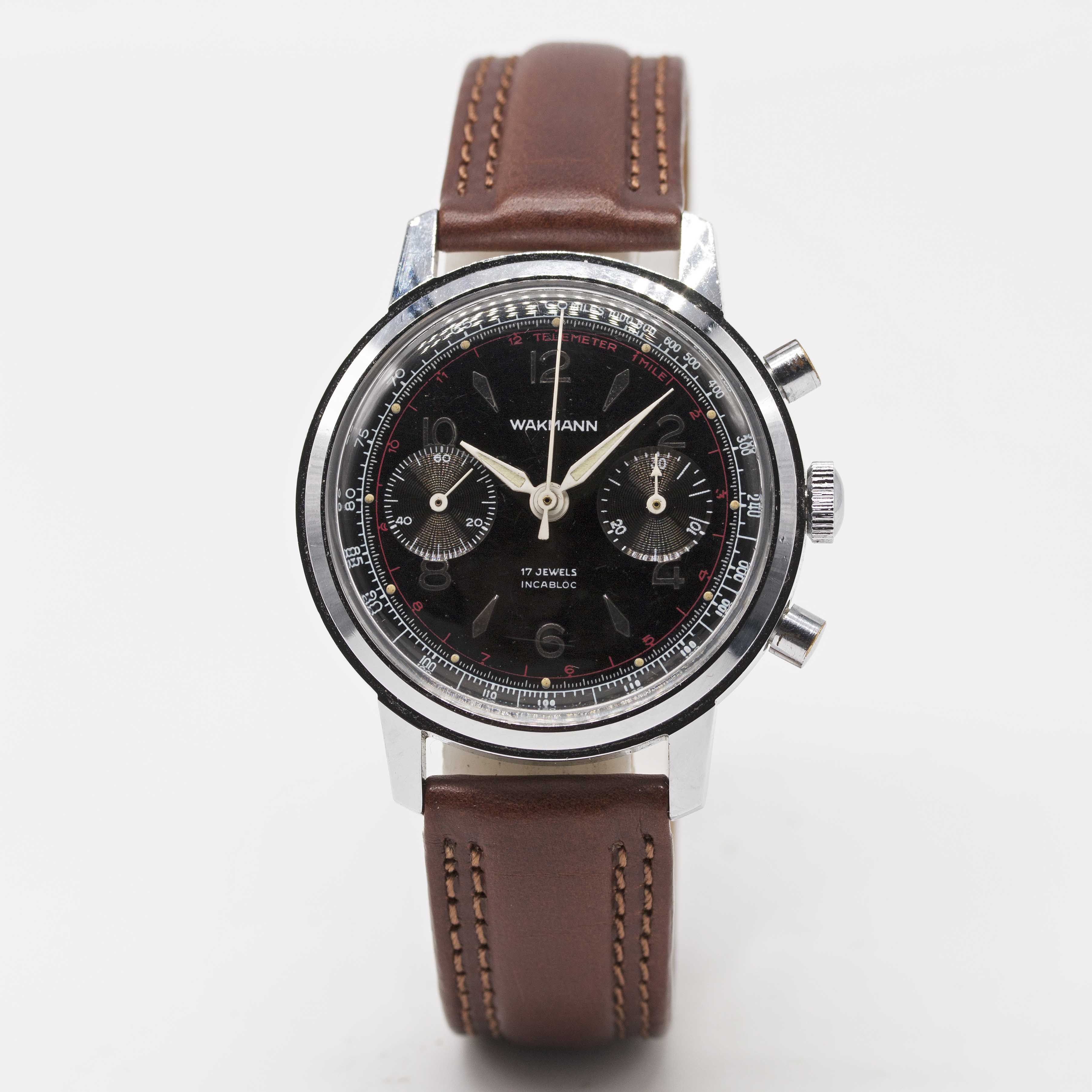 A GENTLEMAN'S WAKMANN CHRONOGRAPH WRIST WATCH CIRCA 1960s, WITH GLOSS BLACK DIAL Movement: 17J, - Image 2 of 6