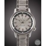 A GENTLEMAN'S STAINLESS STEEL SEIKO SPORTSMATIC SILVERWAVE AUTOMATIC DIVERS BRACELET WATCH CIRCA