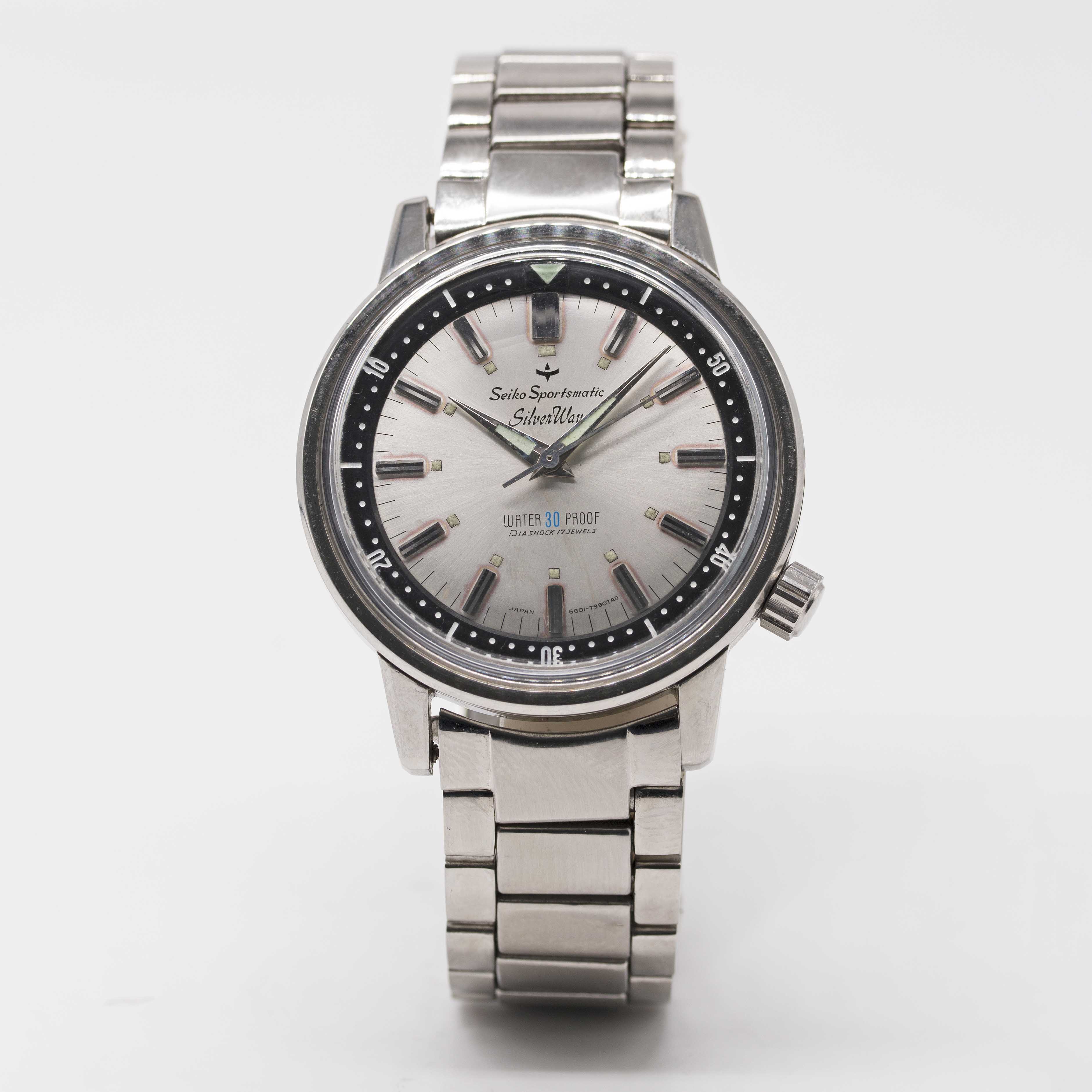 A GENTLEMAN'S STAINLESS STEEL SEIKO SPORTSMATIC SILVERWAVE AUTOMATIC DIVERS BRACELET WATCH CIRCA - Image 2 of 7