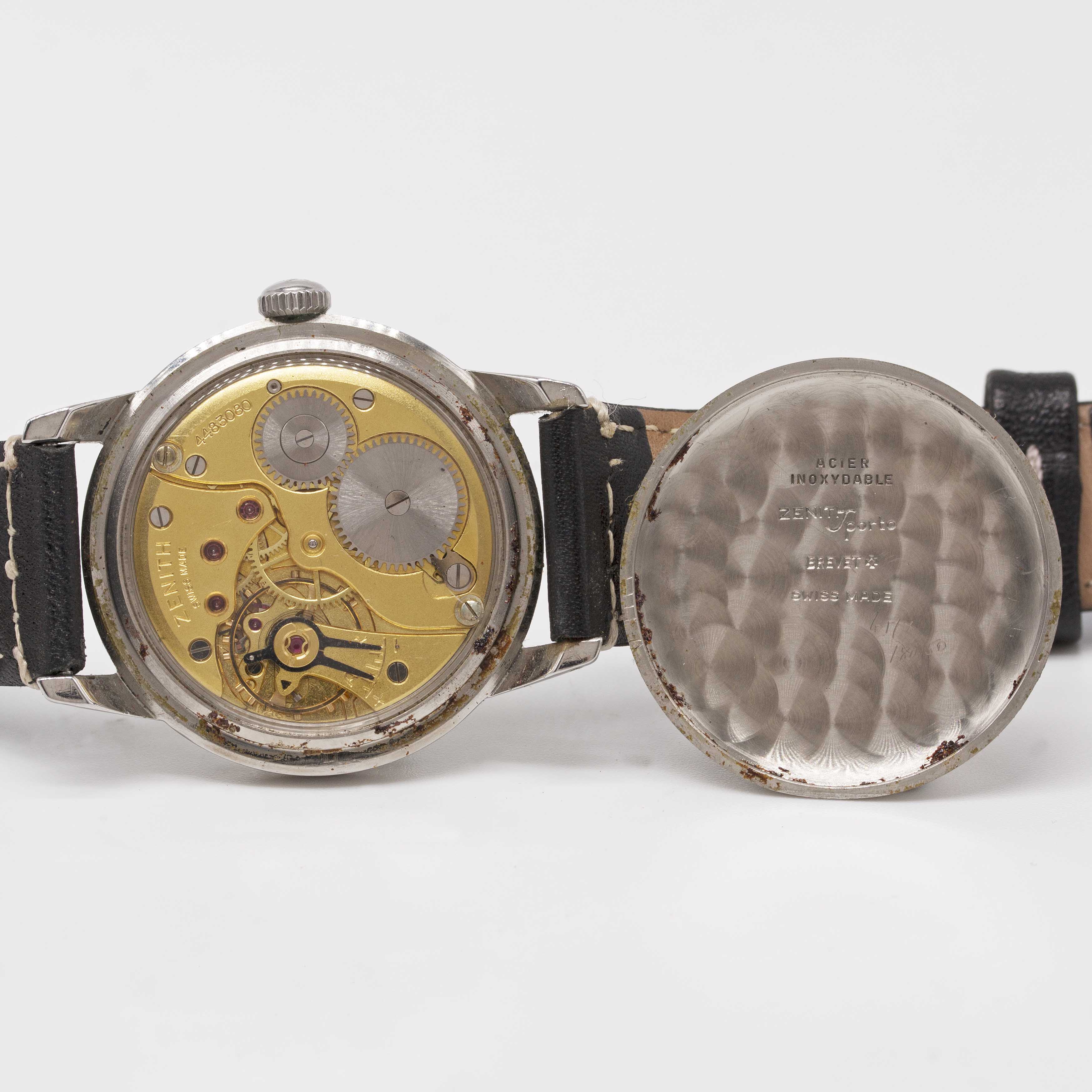 A GENTLEMAN'S STAINLESS STEEL ZENITH SPORTO WRIST WATCH CIRCA 1960, RETAILED BY TARRATT WITH CO- - Image 6 of 8
