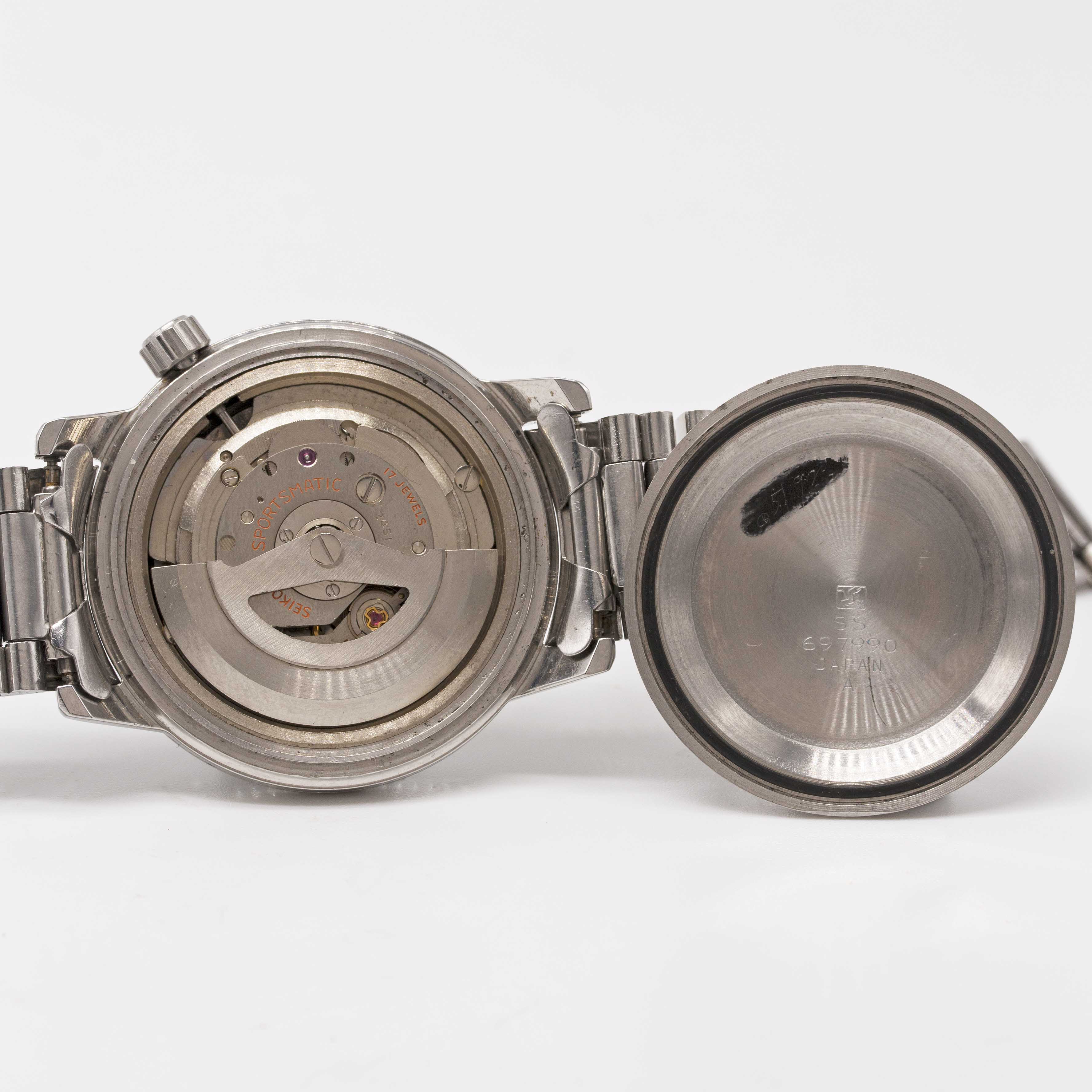 A GENTLEMAN'S STAINLESS STEEL SEIKO SPORTSMATIC SILVERWAVE AUTOMATIC DIVERS BRACELET WATCH CIRCA - Image 7 of 7