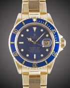 A RARE GENTLEMAN'S 18K SOLID YELLOW GOLD ROLEX OYSTER PERPETUAL DATE SUBMARINER BRACELET WATCH CIRCA