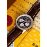 A GENTLEMAN'S 18K SOLID WHITE GOLD BREITLING CHRONOMETRE NAVITIMER CHRONOGRAPH WRIST WATCH DATED