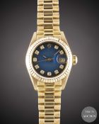 A LADIES 18K SOLID GOLD ROLEX OYSTER PERPETUAL DATEJUST BRACELET WATCH CIRCA 1985, REF. 69178 WITH