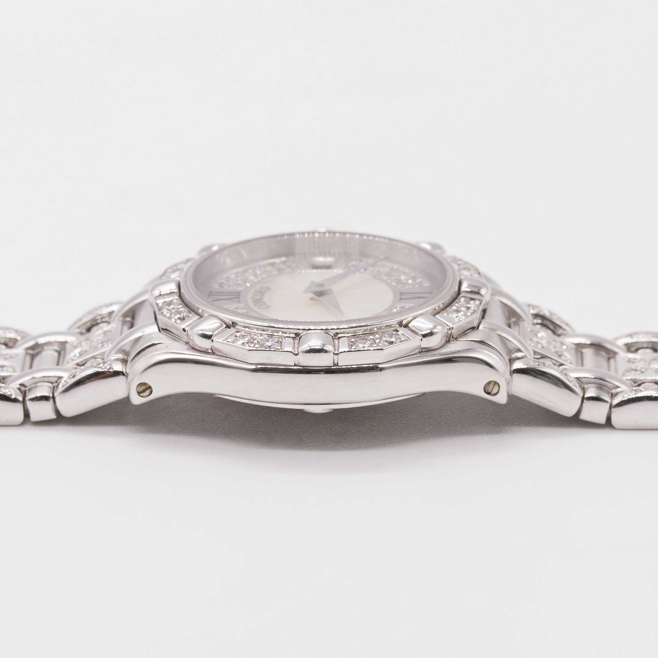 A LADIES 18K SOLID WHITE GOLD & DIAMOND CONCORD SARATOGA BRACELET WATCH CIRCA 1990s, REF. 61-36- - Image 8 of 9